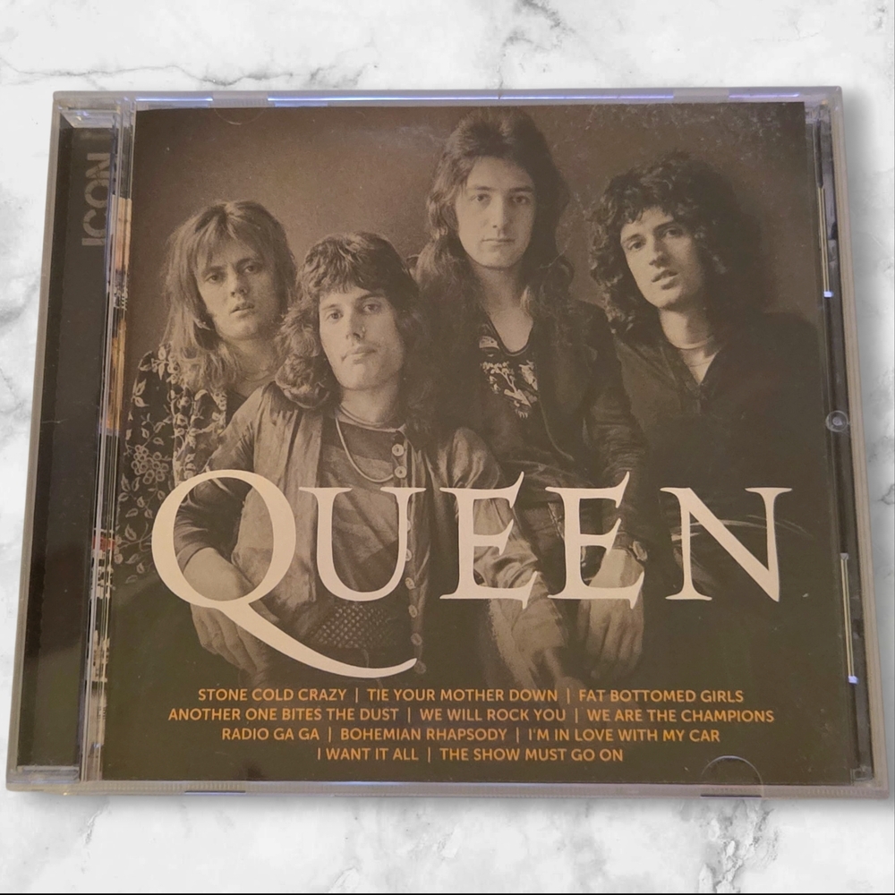 🔥 3/$15 🔥 CD - Queen "Icon"